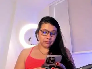 Camsoda Private Sex Chat of mia-daniels