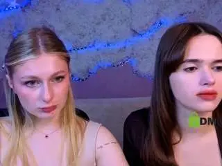 Camsoda Free Porn Cam of mary-meow-hot