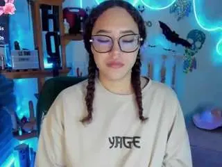 Camsoda Watch Live Sex Cams of liz-martins