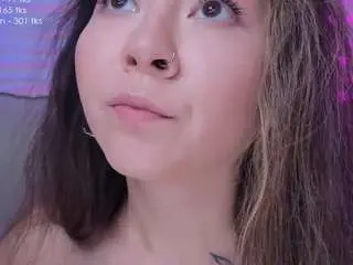 Camsoda Free Porn Cam of iam-casey