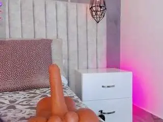 Camsoda Best Webcam of my-friends-mom