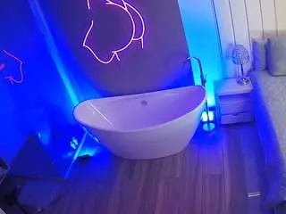 Camsoda Sex Cam of voyeurcam-casa-salsa-bathroom-5