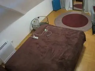 Camsoda Best Webcam of voyeurcam-julmodels-whitebed-4