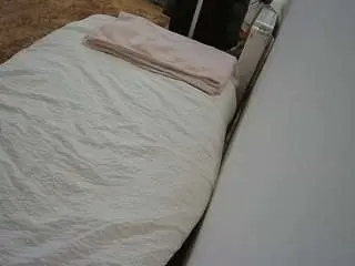 Camsoda Adult Webcam of voyeurcam-julmodels-whitebed-4