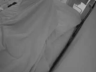 Camsoda Free Porn Cam of voyeurcam-julmodels-whitebed-4