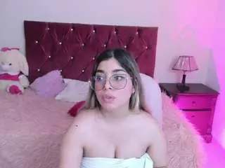 Camsoda Sex Cam of emily-braums