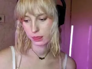 Camsoda Nude Webcam of annmariekozloff