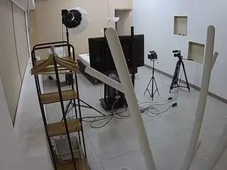 Camsoda Free Porn Cam of voyeurcam-jb-room-1