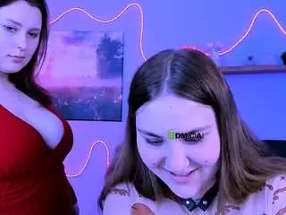Camsoda Nude Webcam of dina-bloom