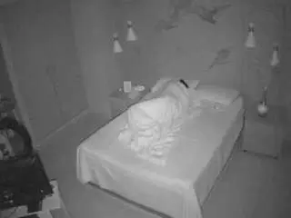 Camsoda Live Sex Cam of voyeurcam-casa-salsa-bedroom-12