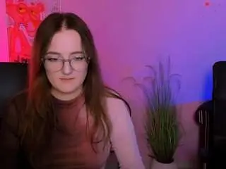 Camsoda Nude Webcam of luna-berryy