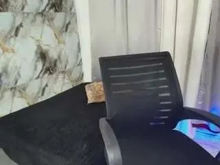 Camsoda Private Sex Chat of aisha-brunette18