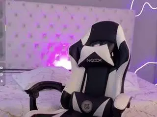 Camsoda Free Porn Cam of emma-visconti