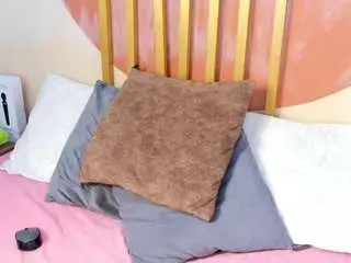 Camsoda Nude Webcam of nicoleangels