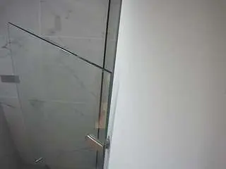 Camsoda Nude Webcam of voyeurcam-casa-salsa-bathroom-7