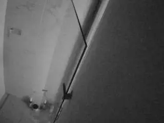 Camsoda Free Live Porn of voyeurcam-casa-salsa-bathroom-7