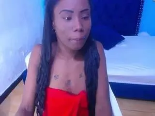 Camsoda Nude Webcam of goldenn-ass1