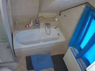Camsoda Live Sex of voyeurcam-julmodels-bath-2nd-1