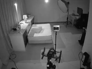 Camsoda Sex Chat of voyeurcam-jb-bondage