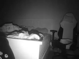 Camsoda Adult Video Chat of voyeurcam-sexy-little-ana-01