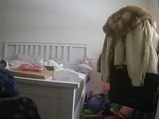 Camsoda Watch Live Sex Cams of voyeurcam-sexy-little-ana-01