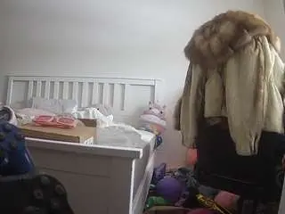 Camsoda Adult Webcams of voyeurcam-sexy-little-ana-01