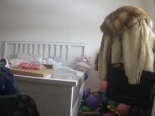 Camsoda Adult Webcams of voyeurcam-sexy-little-ana-01