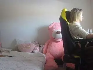 Camsoda Private Sex Chat of voyeurcam-sexy-little-ana-01