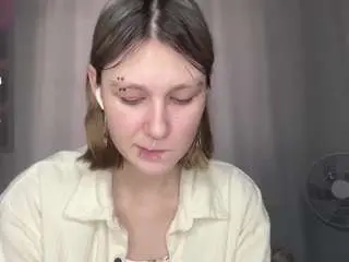 Camsoda Free Porn Cam of lynettedollins