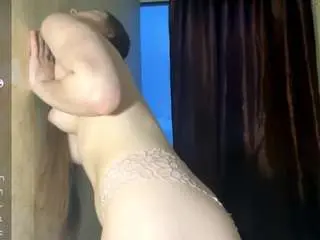 Camsoda Nude Webcam of tynishawilder