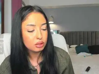 Camsoda Live Sex Cam of awesome-jolie