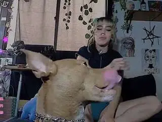 Camsoda Watch Live Sex Cams of cute-melanie
