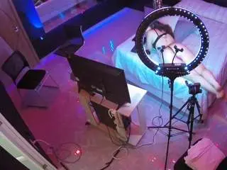 Camsoda Live Sex of voyeurcam-casa-salsa-bedroom-13