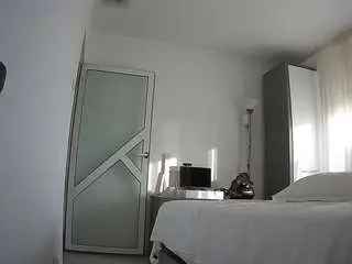 Camsoda Adult Webcams of voyeurcam-charmhellen-kitchen