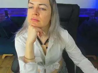 Camsoda Free Live Porn of annasnow99