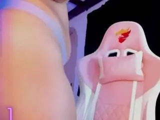 Camsoda Nude Webcam of mia-bloom