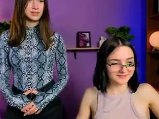 Camsoda Adult Video Chat of arianaa-cat