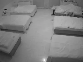 Camsoda Live Sex Cam of voyeurcam-julmodels-bed-6