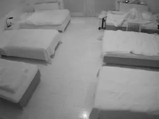 Camsoda Live Sex Cam of voyeurcam-julmodels-bed-6