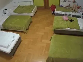 Camsoda Sex Chat of voyeurcam-julmodels-bed-6