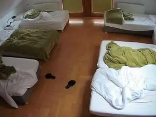 Camsoda Sex Cam of voyeurcam-julmodels-bed-6