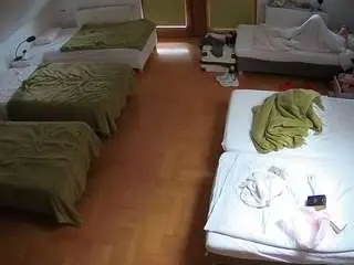 Camsoda Free Porn Cam of voyeurcam-julmodels-bed-6