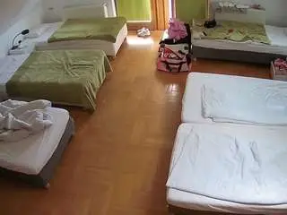 Camsoda Watch Live Sex Cams of voyeurcam-julmodels-bed-6