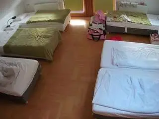 Camsoda Sex Chat of voyeurcam-julmodels-bed-6