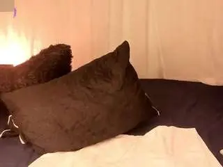 Camsoda Nude Webcam of caro03x