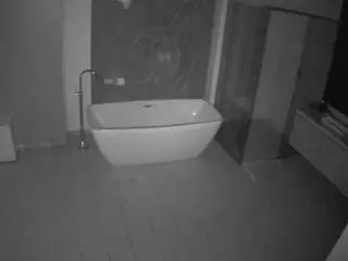 Camsoda Sex Cam of voyeurcam-casa-salsa-bathroom-4