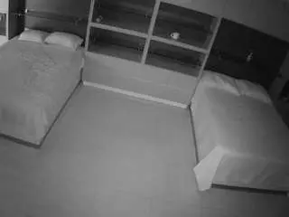 Camsoda Free Live Porn of voyeurcam-casa-salsa-versus-room