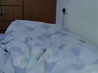 Camsoda Private Sex Chat of sweet-roxxy