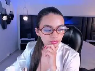 Camsoda Nude Webcam of juliettemoreau
