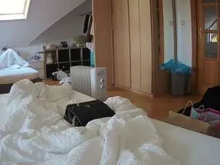 Camsoda Best live sex cam show of voyeurcam-julmodels-bed-1